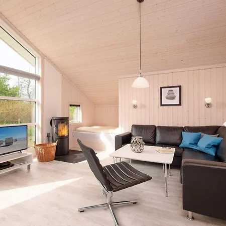 Retreat In Grobenbrode With Fireplace Feriehus