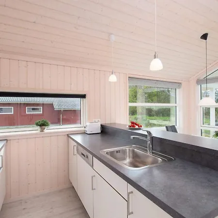 Retreat In Grobenbrode With Fireplace *